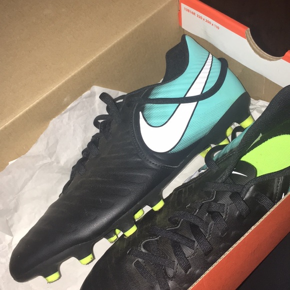 Nike Shoes - Women’s Nike Soccer Cleats